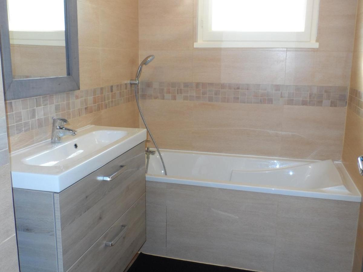 Appartement Confortable 2P Proche Plage Avec Parking Et Internet A Cabourg - Fr-1-487-302 المظهر الخارجي الصورة